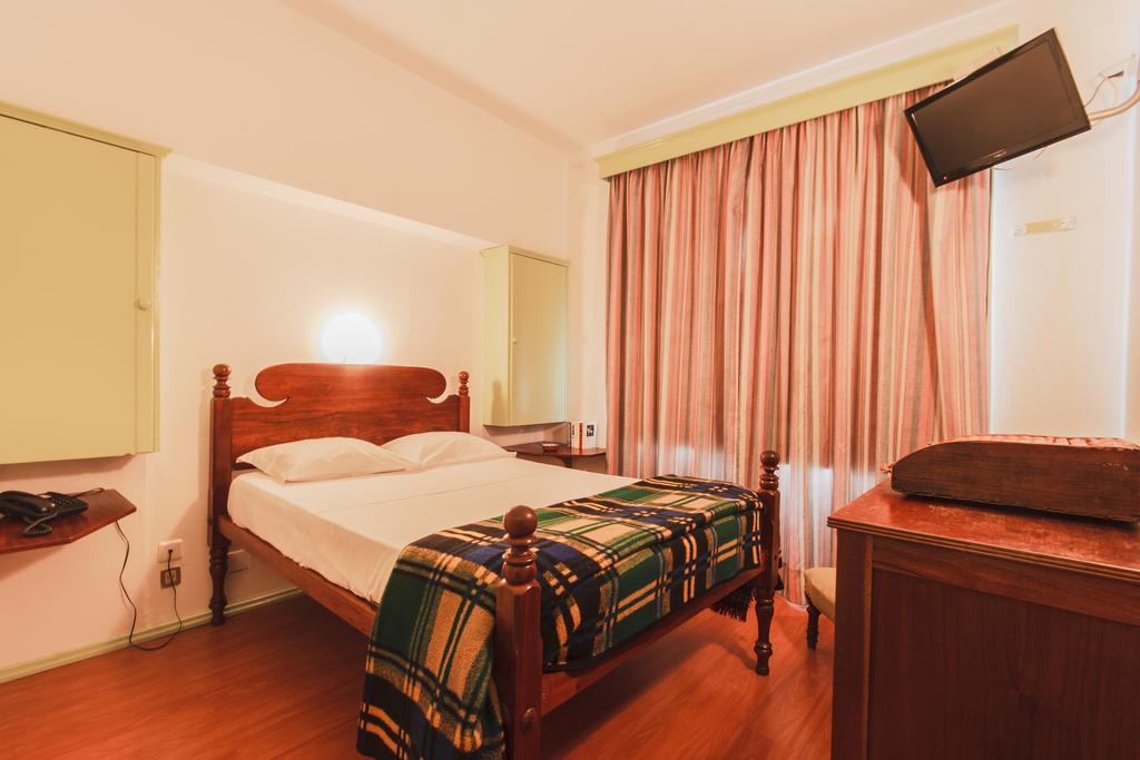 Residencial Monaco Gasthof 2*